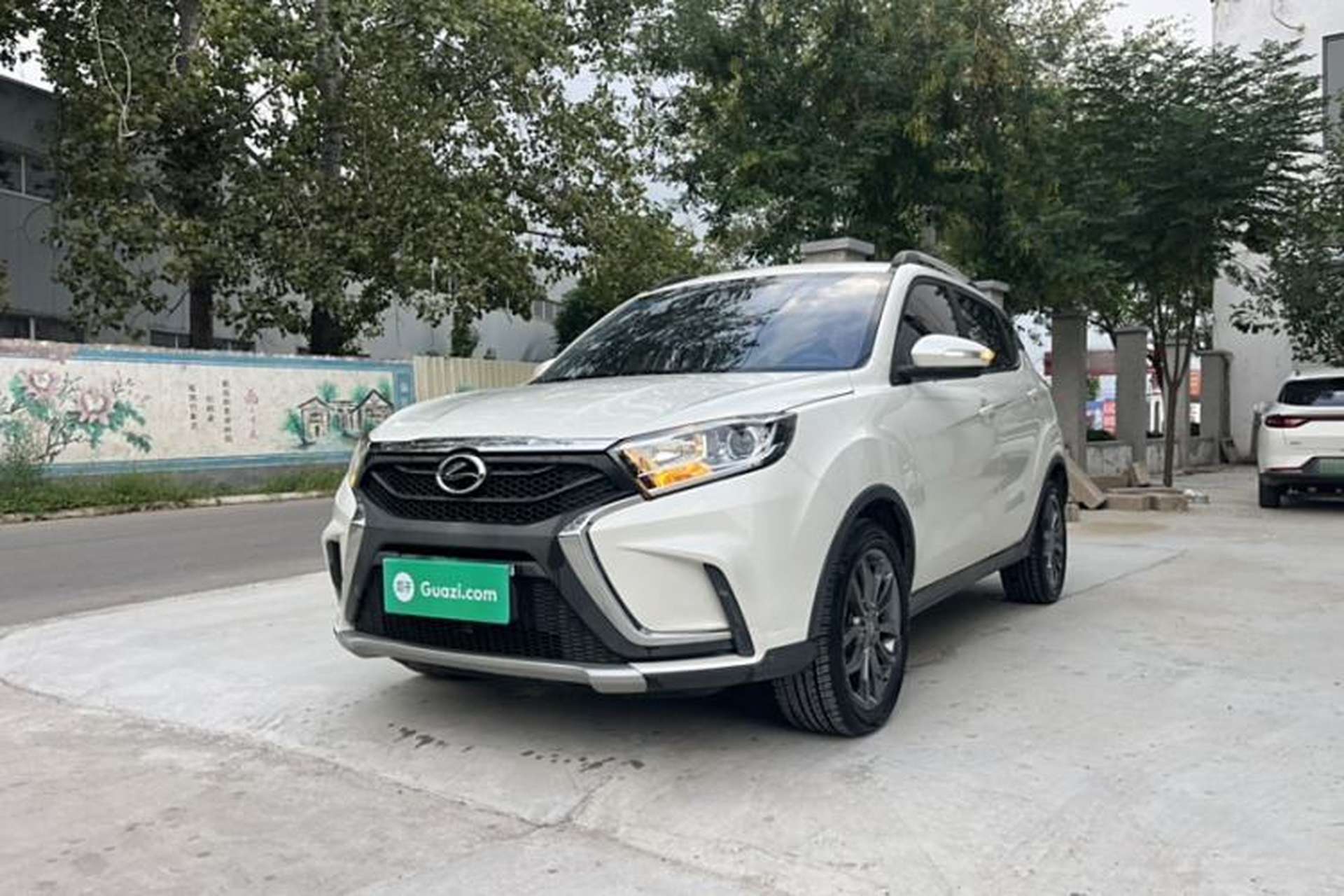 Used Land X2 2017 1.6L Automatic Jingrui Edition Front Left 45 Deg