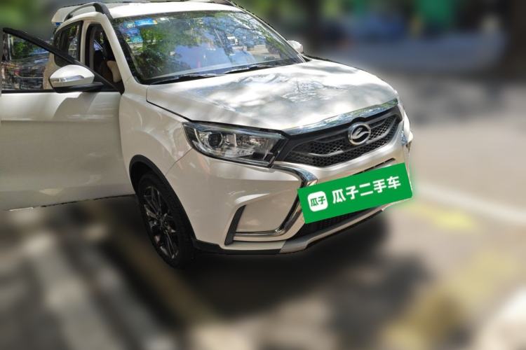 Used Land X2 2017 1.6L Automatic Platinum Edition Front Right 45 Deg