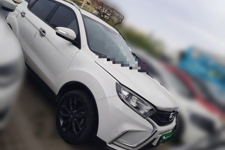 Used Land X2 2017 1.6L Manual Platinum Edition Front Right 45 Deg