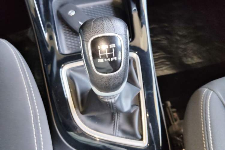 Used Land X2 2017 1.6L Manual Jingrui Edition Gear Lever