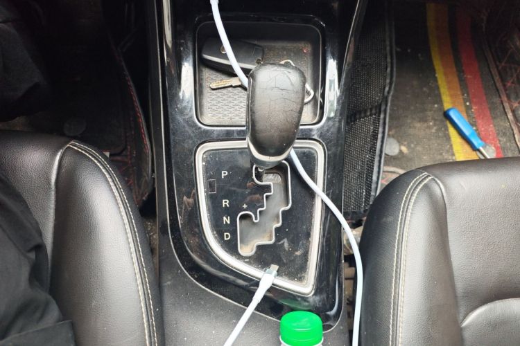 Used Land X2 2017 1.6L Automatic Sharp Edition Gear Lever