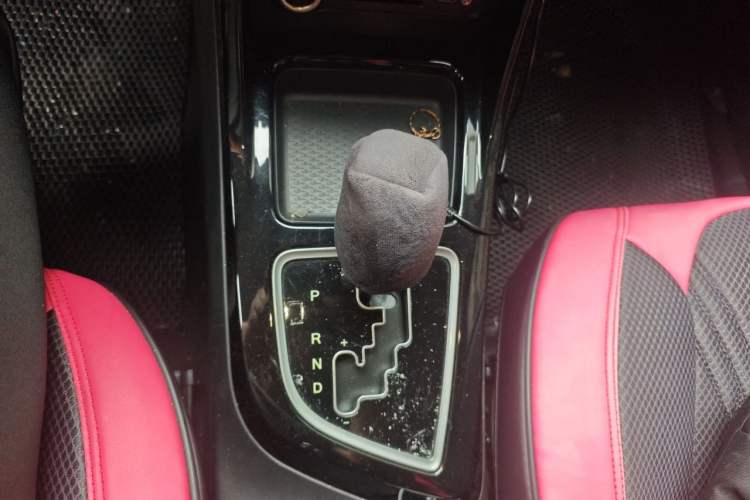 Used Land X2 2017 1.6L Automatic Jingrui Edition Gear Lever