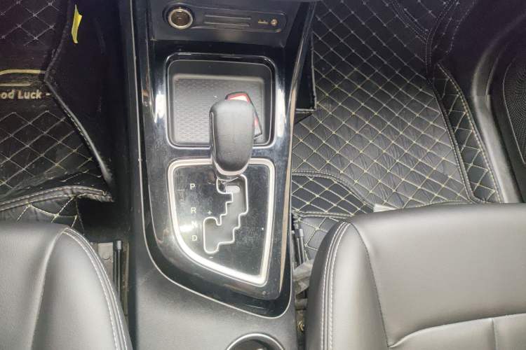 Used Land X2 2017 1.6L Automatic Jingrui Edition Gear Lever
