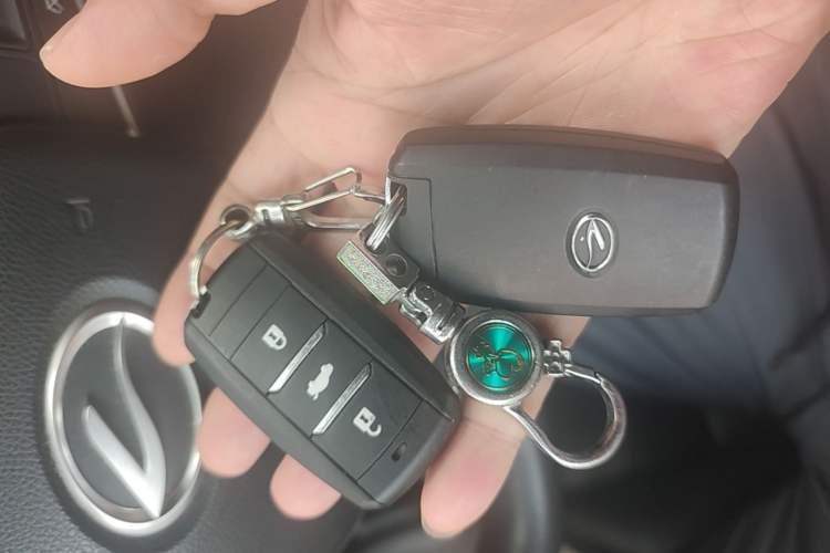 Used Land X2 2017 1.6L Automatic Elite Edition Interior 1