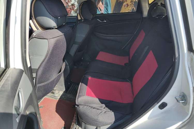 Used Land X2 2017 1.6L Manual Jingrui Edition Interior 2