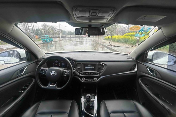 Used Land X2 2017 1.6L Manual Sharp Edition Interior 2