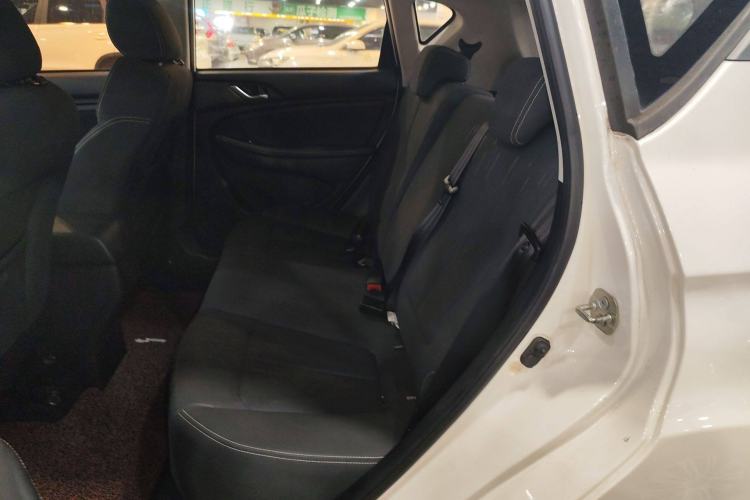 Used Land X2 2017 1.6L Manual Jingrui Edition Interior 4