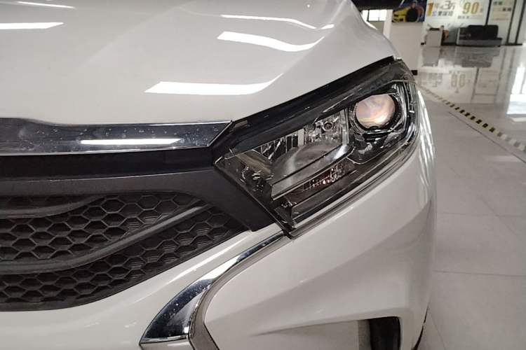 Used Land X2 2017 1.6L Automatic Jingrui Edition Left Front Headlight