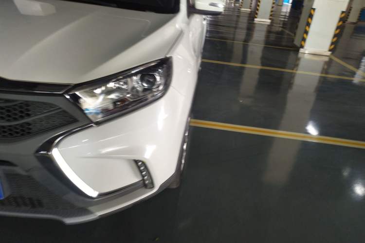 Used Land X2 2017 1.6L Manual Sharp Edition Left Front Headlight