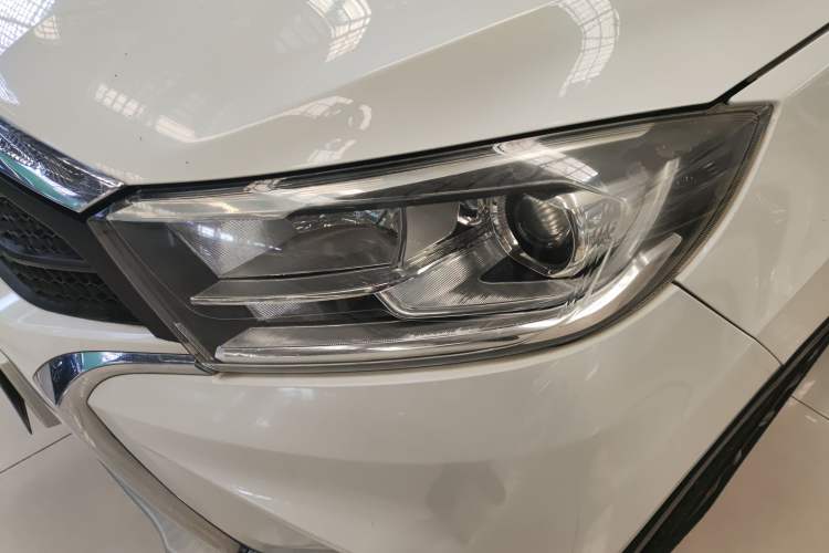 Used Land X2 2017 1.6L Automatic Jingrui Edition Left Front Headlight