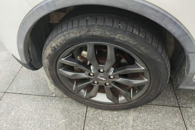 Used Land X2 2017 1.6L Automatic Jingrui Edition Left Front Wheel Hub