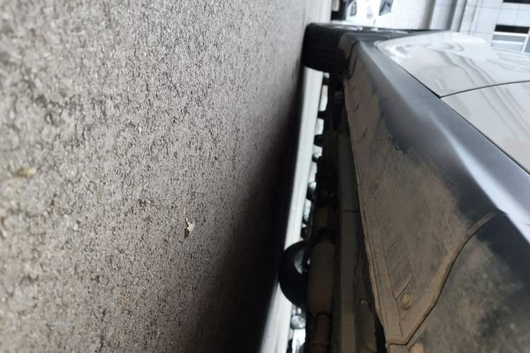 Used Land X2 2017 1.6L Manual Sharp Edition Left Side Sill