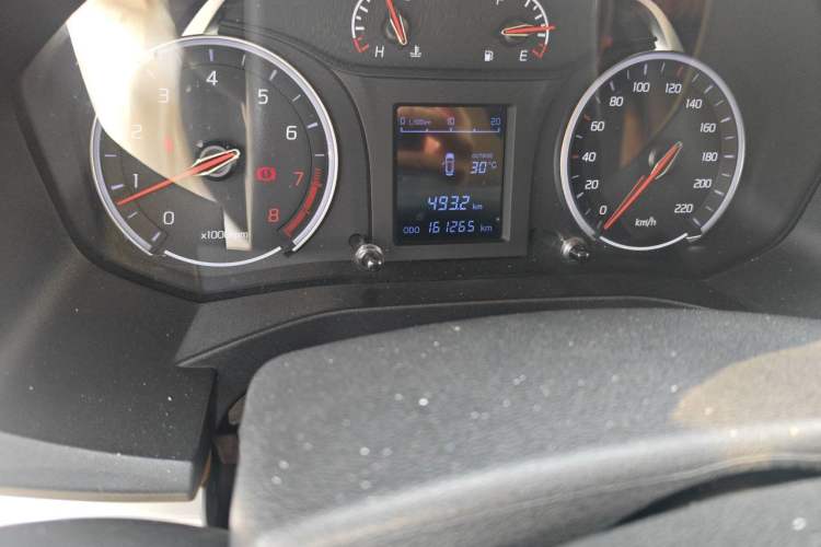 Used Land X2 2017 1.6L Manual Sharp Edition Odometer Close Up