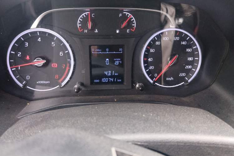 Used Land X2 2017 1.6L Manual Jingrui Edition Odometer Close Up