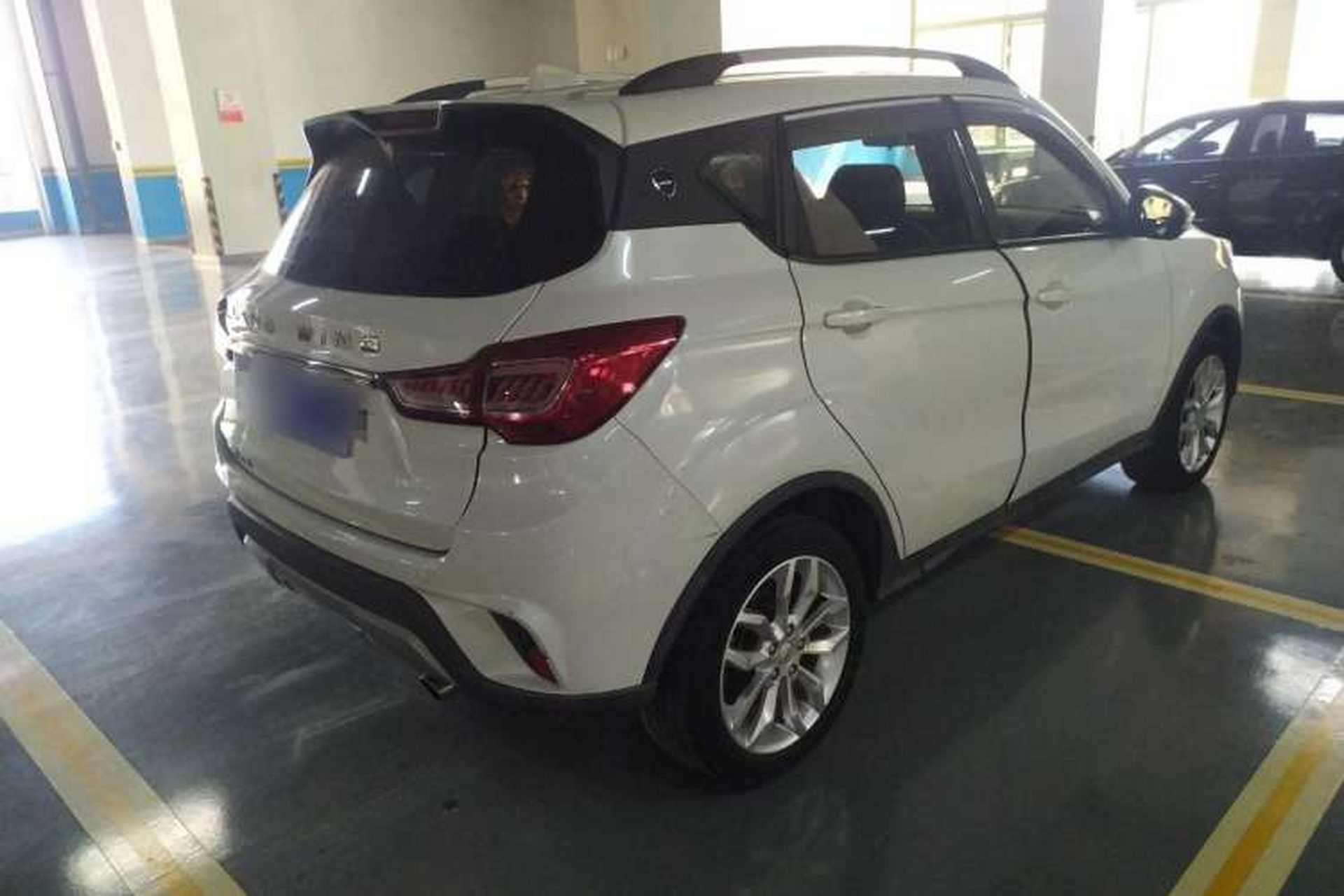 Used Land X2 2017 1.6L Manual Sharp Edition Rear Right 45 Deg