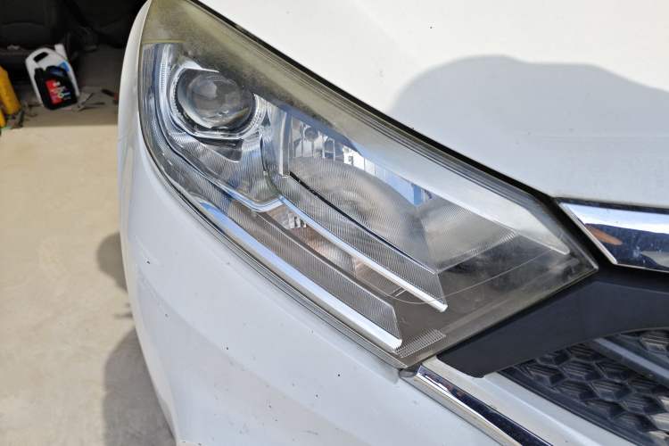 Used Land X2 2017 1.6L Manual Sharp Edition Right Front Headlight