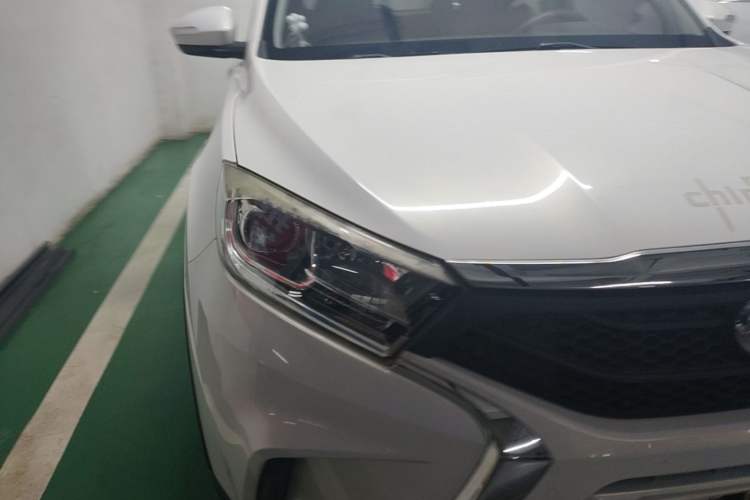 Used Land X2 2017 1.6L Automatic Jingrui Edition Right Front Headlight
