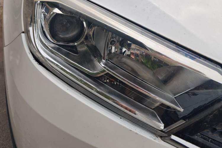 Used Land X2 2017 1.6L Automatic Sharp Edition Right Front Headlight