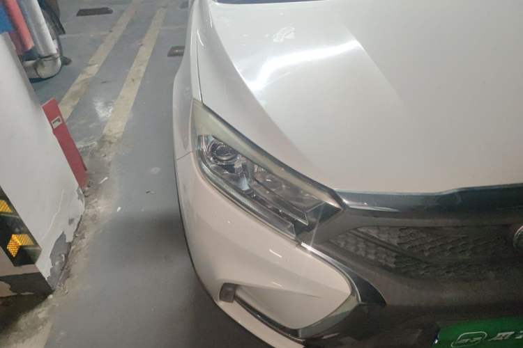 Used Land X2 2017 1.6L Manual Elite Edition Right Front Headlight