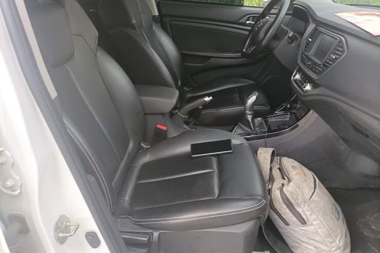 Used Land X2 2017 1.6L Manual Sharp Edition Right Front Seat