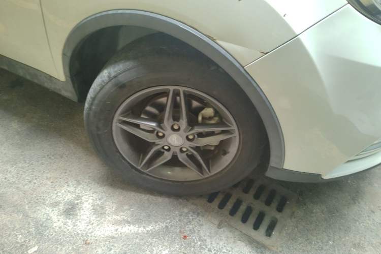 Used Land X2 2017 1.6L Manual Jingrui Edition Right Front Wheel Hub