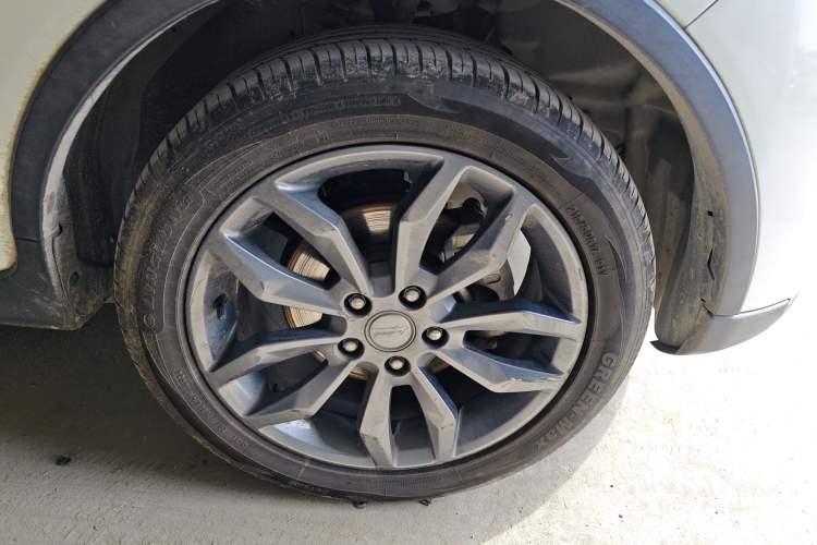 Used Land X2 2017 1.6L Manual Sharp Edition Right Front Wheel Hub