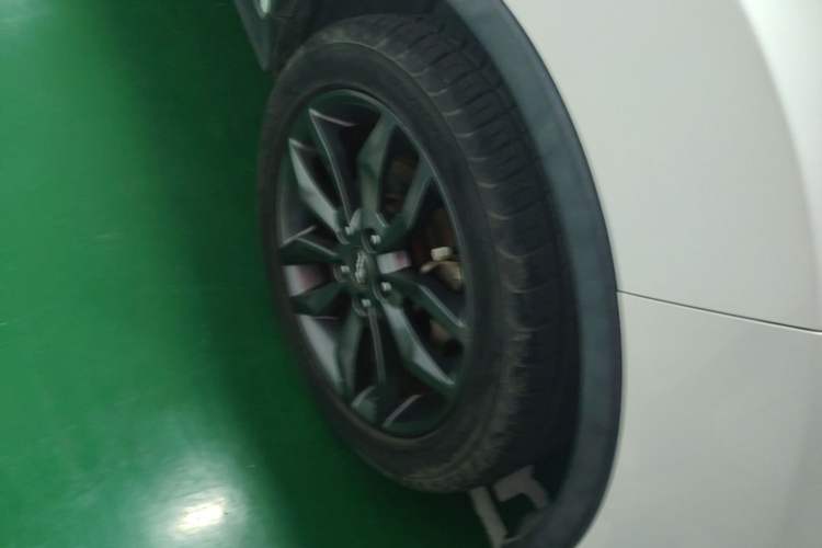 Used Land X2 2017 1.6L Automatic Jingrui Edition Right Front Wheel Hub