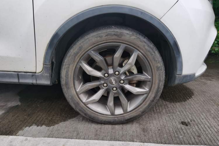 Used Land X2 2017 1.6L Manual Sharp Edition Right Front Wheel Hub