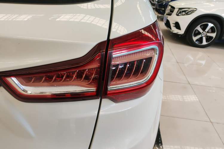 Used Land X2 2017 1.6L Automatic Jingrui Edition Right Rear Taillight