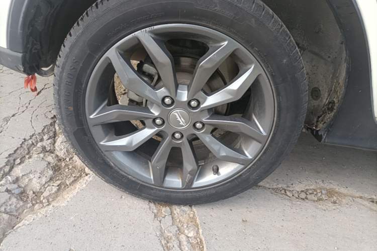 Used Land X2 2017 1.6L Manual Sharp Edition Right Rear Wheel Hub