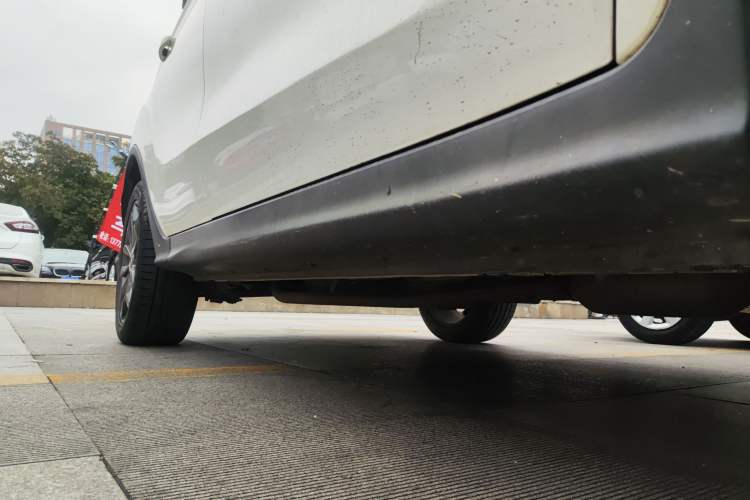 Used Land X2 2017 1.6L Automatic Jingrui Edition Right Side Sill
