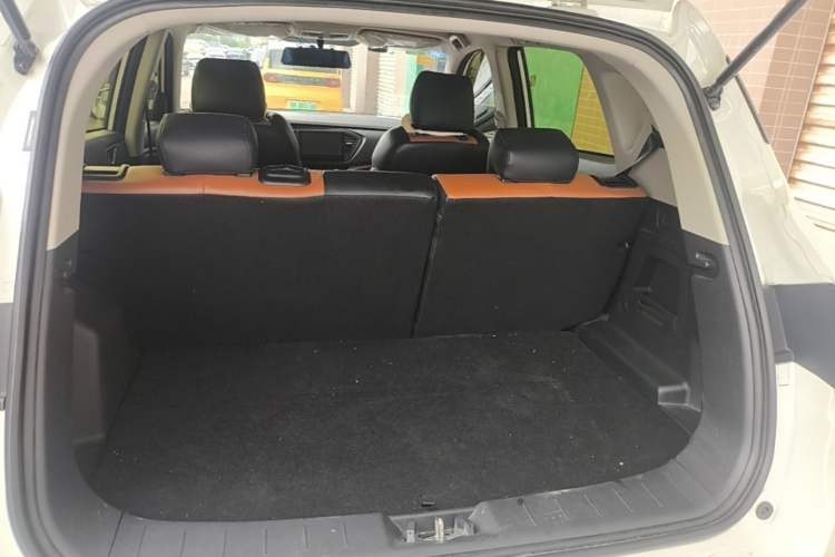 Used Land X2 2017 1.6L Automatic Jingrui Edition Trunk
