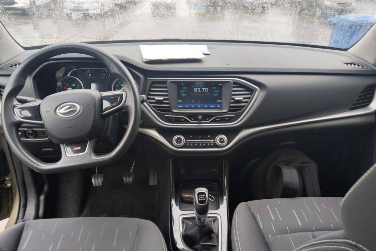 Used Land X2 2017 1.6L Manual Jingrui Edition Center Console