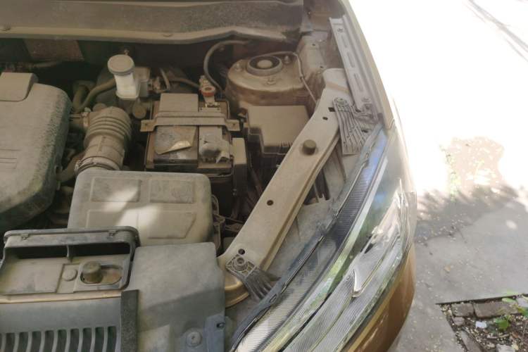 Used Land X2 2017 1.6L Manual Jingrui Edition Engine Bay Left