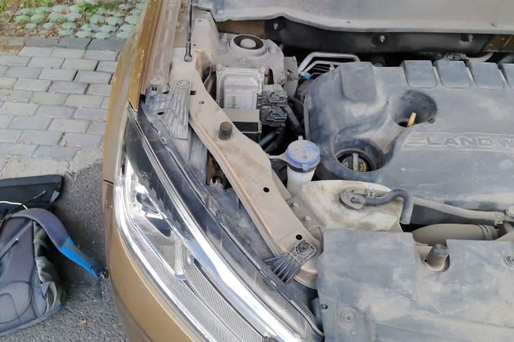 Used Land X2 2017 1.6L Manual Sharp Edition Engine Bay Right