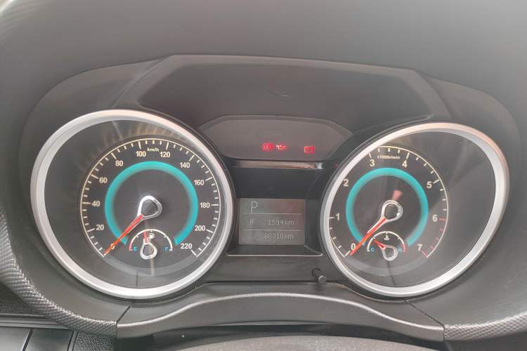 Used Land X5 2015 1.5T CVT Enjoyment Edition Odometer Close Up