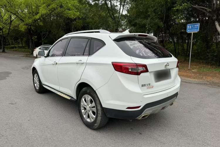 Used Land X5 2016 Plus 1.5T Manual Enjoyment Edition Exterior 3