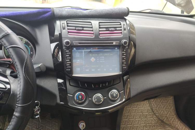 Used Land X5 2013 2.0T Manual Chuanling Edition Audio And AC Panel