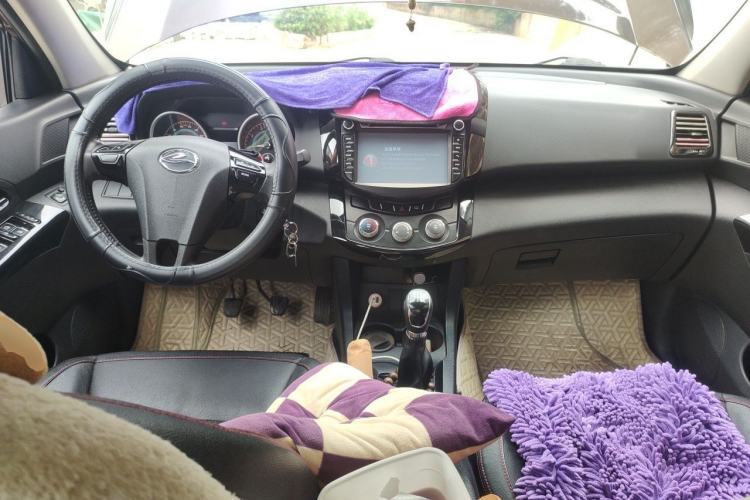 Used Land X5 2013 2.0T Manual Chuanling Edition Center Console