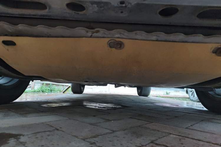 Used Land X5 2013 2.0T Manual Chuanling Edition Chassis Front