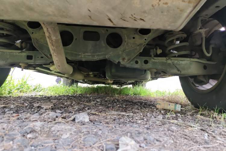Used Land X5 2013 2.0T Manual Chuanling Edition Chassis Rear
