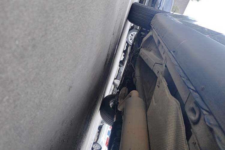 Used Land X5 2013 2.0T Manual Chuanling Edition Chassis Rear Left