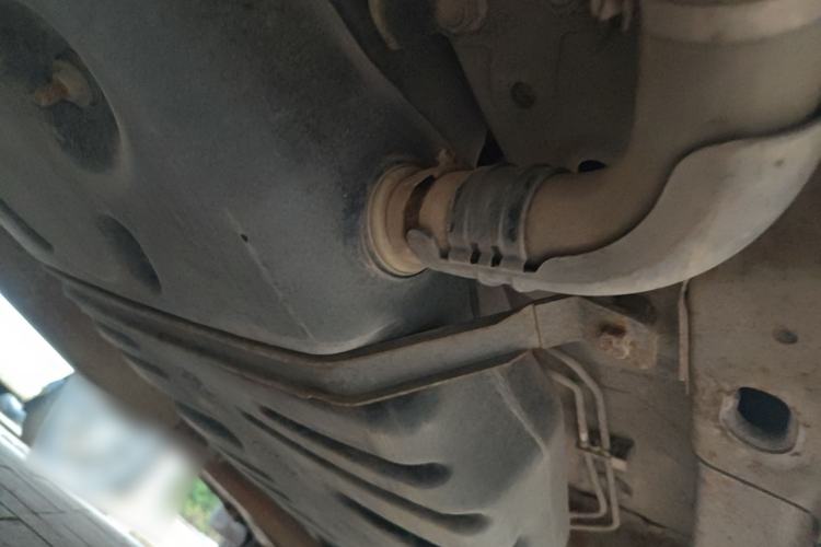 Used Land X5 2013 2.0T Manual Chuanling Edition Chassis Rear Right