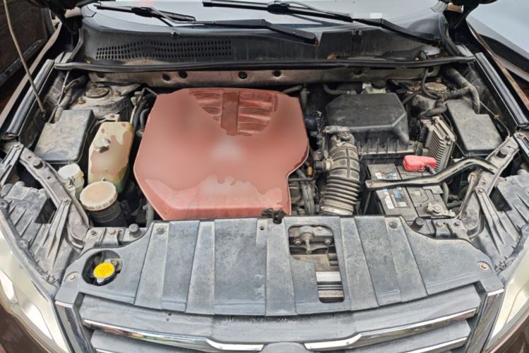 Used Land X5 2013 2.0T Manual Enjoyment Edition Engine Bay