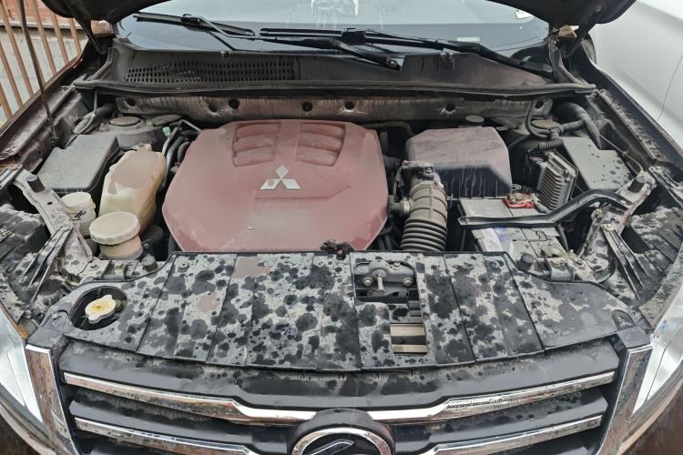Used Land X5 2013 2.0T Manual Chuanling Edition Engine Bay