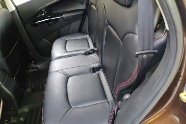 Used Land X5 2013 2.0T Manual Enjoyment Edition Interior 4