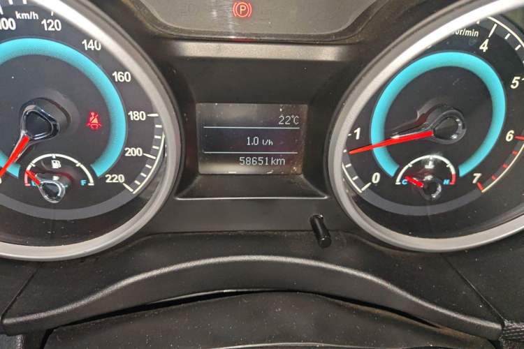 Used Land X5 2013 2.0T Manual Enjoyment Edition Odometer Close Up