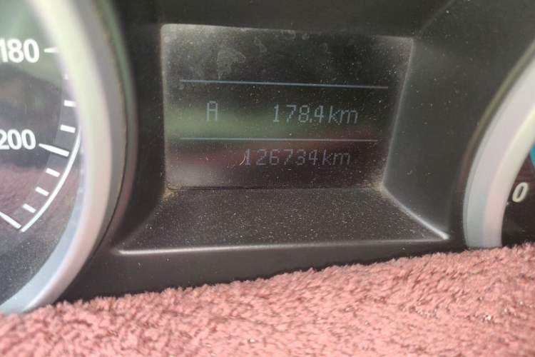 Used Land X5 2013 2.0T Manual Chuanling Edition Odometer Close Up