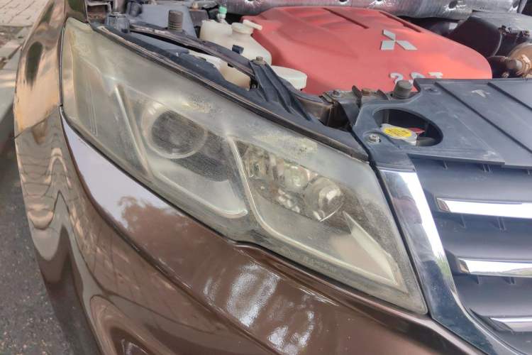 Used Land X5 2013 2.0T Manual Chuanling Edition Right Front Headlight