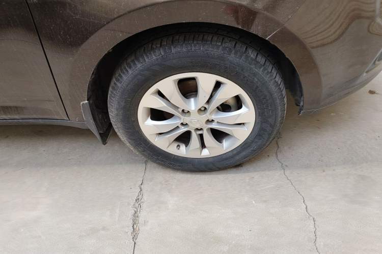 Used Land X5 2013 2.0T Manual Chuanling Edition Right Front Wheel Hub